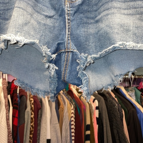 BlueNotes Emma High Rise Short shorts size 14 perfect shape denim shorts Jean - Picture 4 of 10